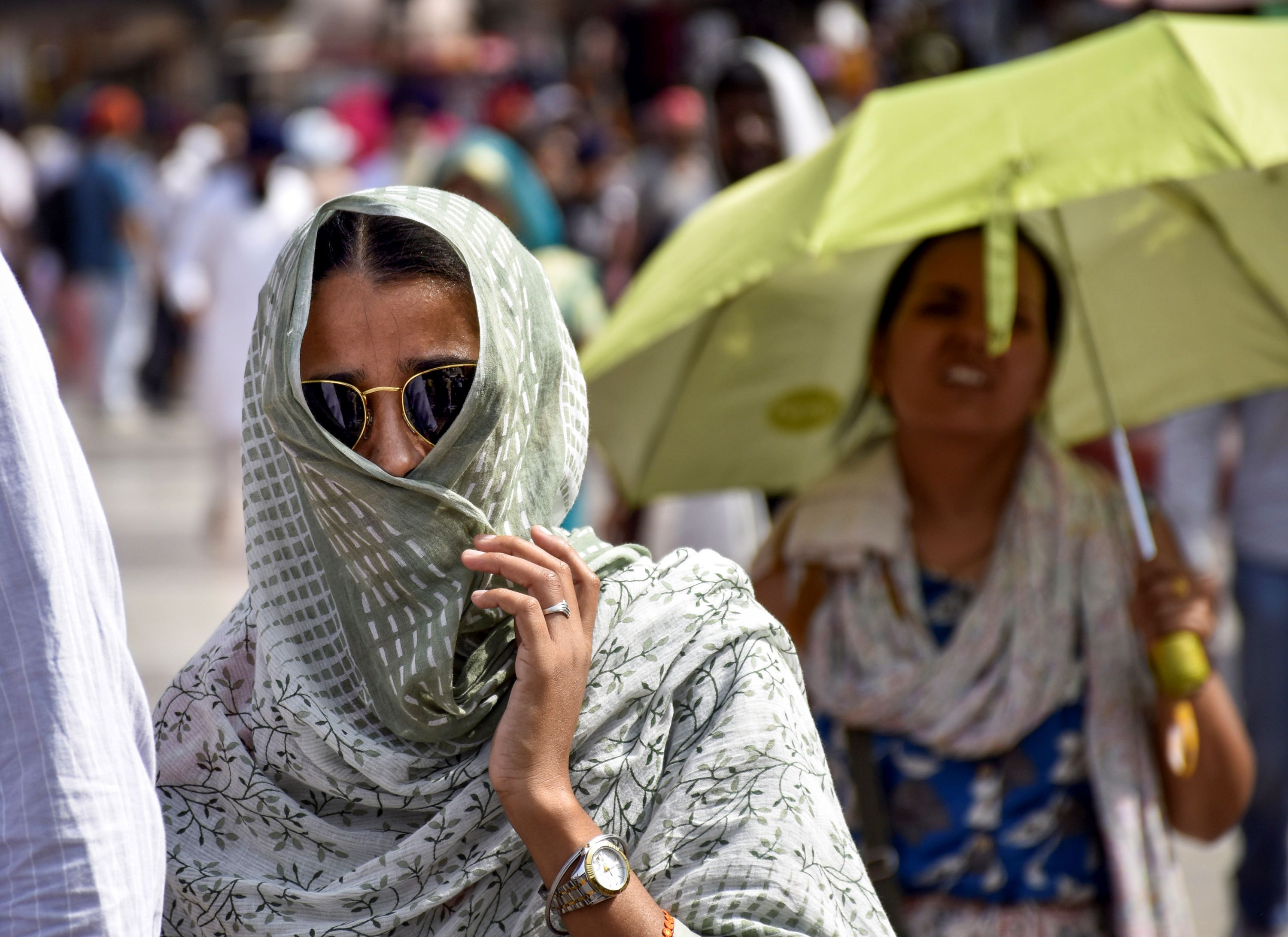 Heatwave Warning: IMD Issues Orange Alert For Mumbai, Thane; Residents Urged To Take Precautions