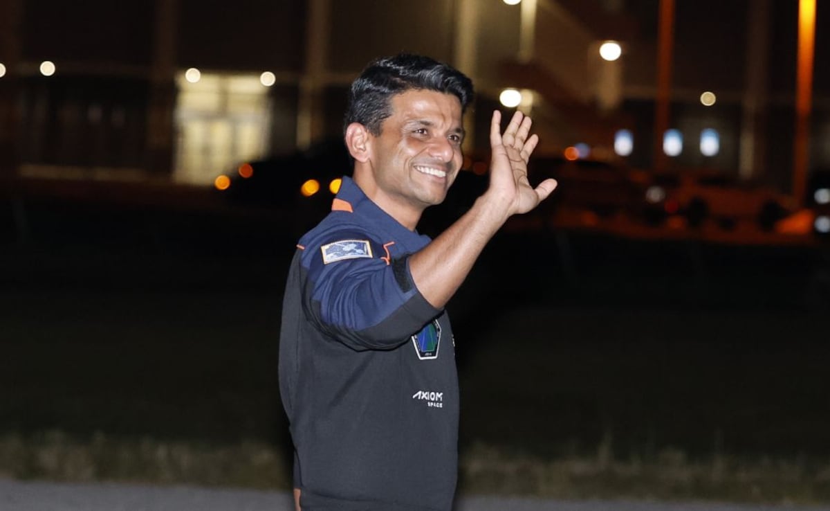 Shubhanshu Shukla Got 2 Wisdown Teeth Extracted Before Space Travel