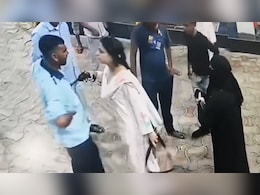 इतनी गोली मारूंगी कि... यूपी के हरदोई में पेट्रोल पंप पर 'रिवॉल्वर रानी' की दबंगई, देखिए हुआ क्या इतनी गोली मारूंगी कि... यूपी के हरदोई में पेट्रोल पंप पर 'रिवॉल्वर रानी' की दबंगई, देखिए हुआ क्या