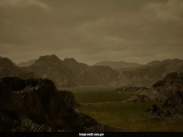 Alien Environment On Saturn's Biggest Moon May Support Building Blocks Of Life, Study Suggests Alien Environment On Saturn's Biggest Moon May Support Building Blocks Of Life, Study Suggests