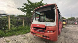 भोपाल की थमी रफ्तार: 25000 के लिए सिर्फ 1 बस, 16 में से 14 रूट बंद; ISBT पर बसों को खा रही जंग