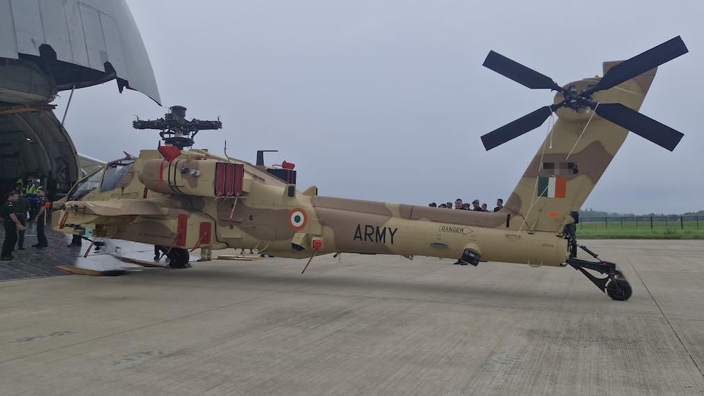 How Apache Chopper's Presence Near Pakistan Border Will Shift The Equation