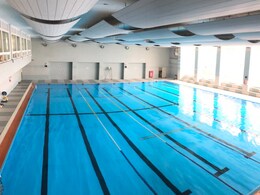 Chinese Company Transforms Swimming Pool Into Office, Sparks Safety Concerns Chinese Company Transforms Swimming Pool Into Office, Sparks Safety Concerns