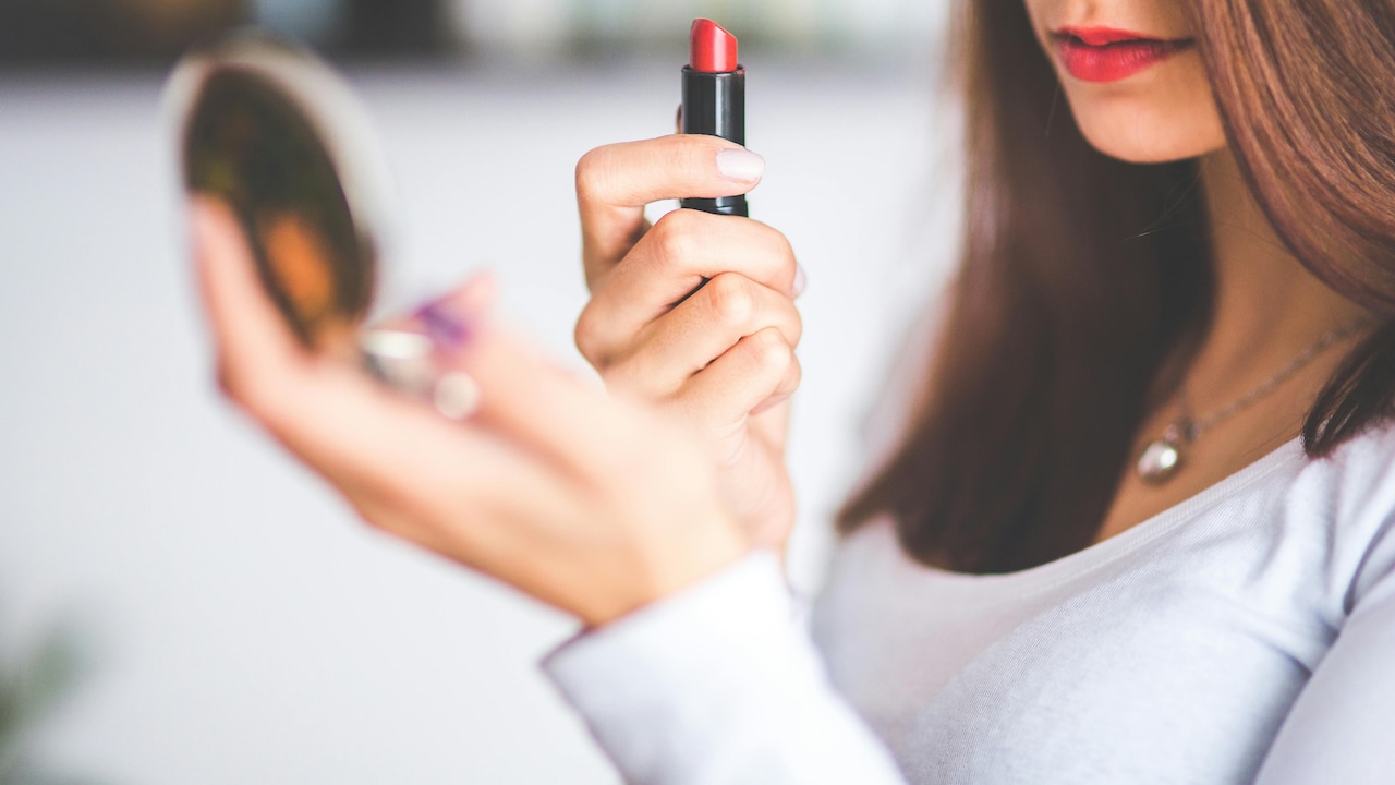 Buy SPF Lipsticks Under 500