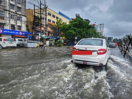 Maharashtra Weather Update : 26 जुलैला Red Alert! महाराष्ट्रातील कोणत्या जिल्ह्यांना मुसळधार पावसाचा इशारा?