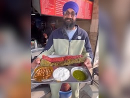 "Organic Colour Paper Paratha" In Jalandhar Goes Viral, Here's How It Looks "Organic Colour Paper Paratha" In Jalandhar Goes Viral, Here's How It Looks