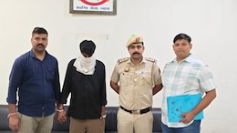 Delhi Man's Phone Snatched On Road, Then Wife's Extramarital Affair Emerges