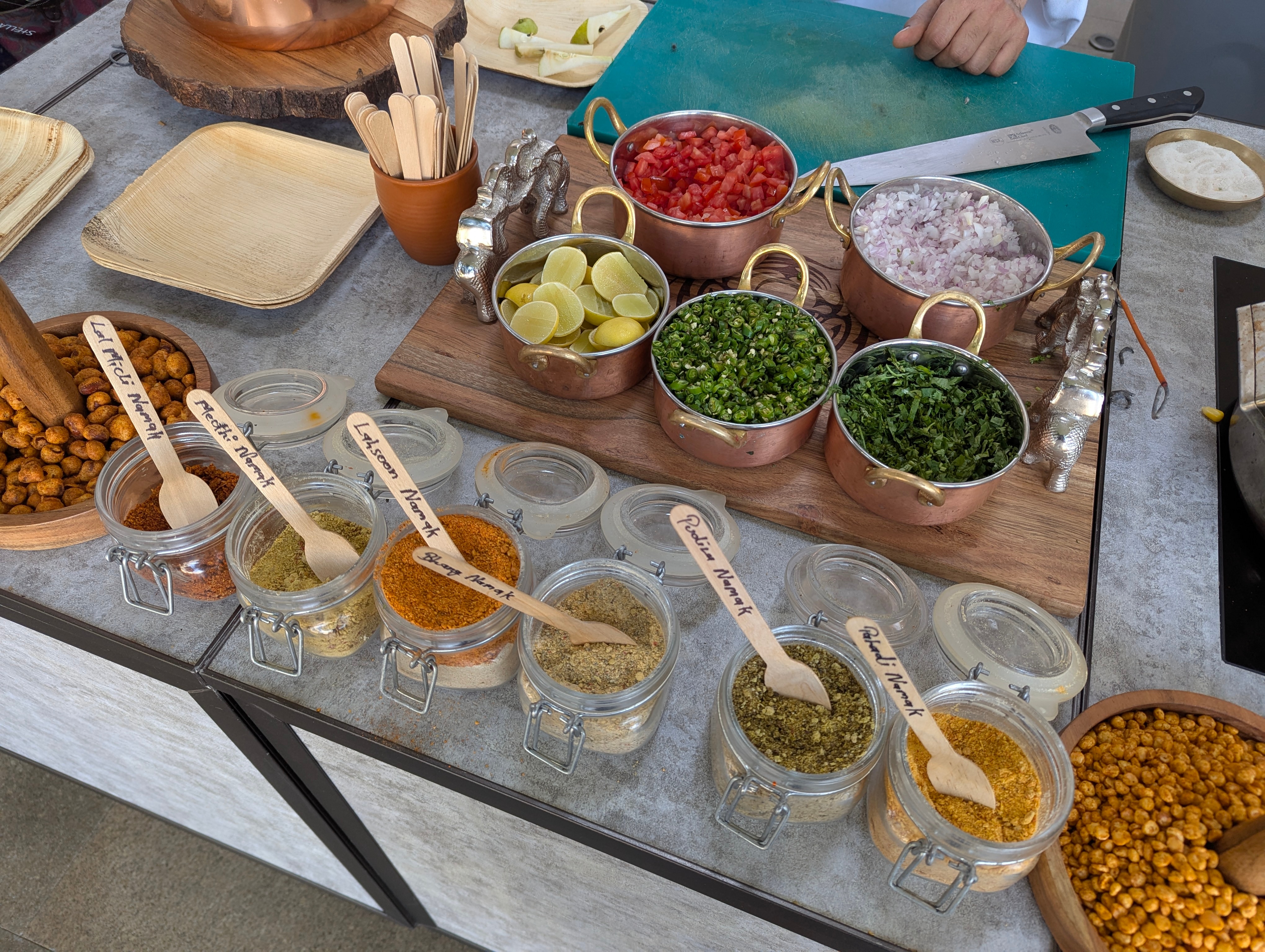 The tea paraphernalia. Photo: Author The tea paraphernalia. Photo: Author