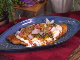 Watch: Chef Prepares Smashed Croissant Chole Chaat. Internet Is Not Happy Watch: Chef Prepares Smashed Croissant Chole Chaat. Internet Is Not Happy