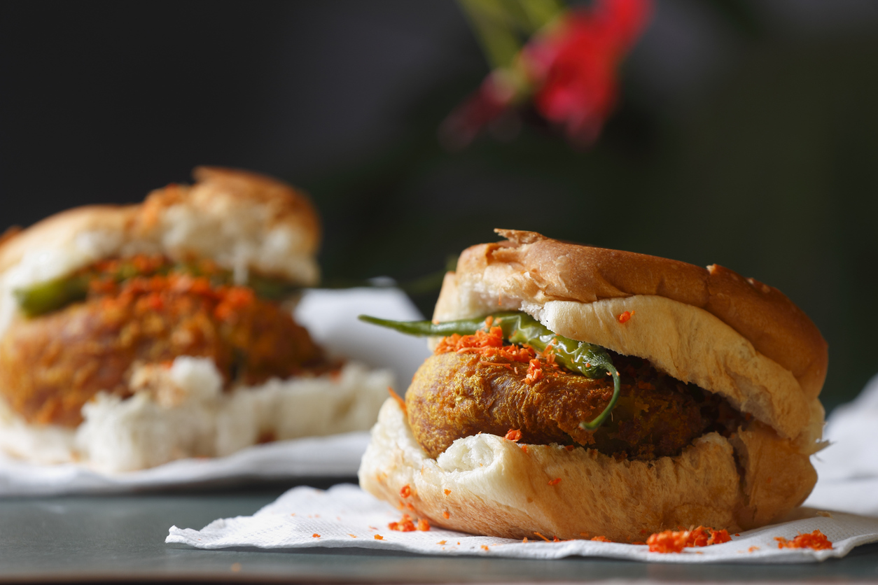 Eat Like a Mumbaikar: 10 Essential Maharashtrian Street Foods You Can't Skip