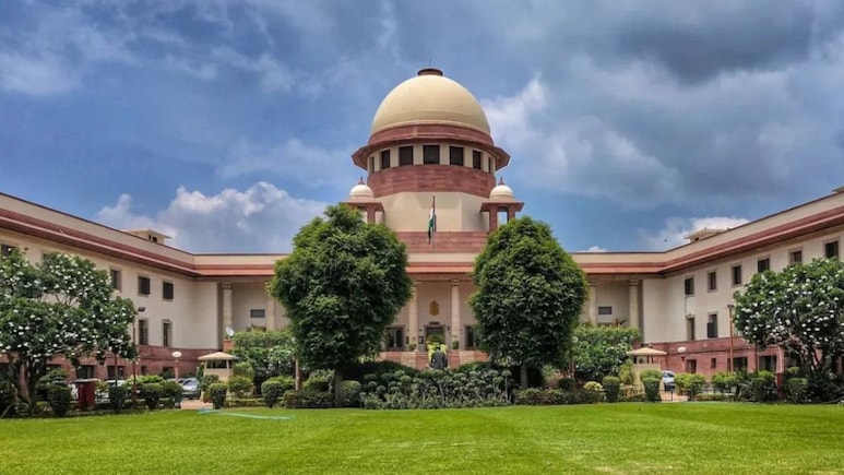 बस मुंबई वाला घर और 12 करोड़... पत्नी की तलाक के लिए बस इतनी सी गुजारिश, CJI भी हैरान बस मुंबई वाला घर और 12 करोड़... पत्नी की तलाक के लिए बस इतनी सी गुजारिश, CJI भी हैरान