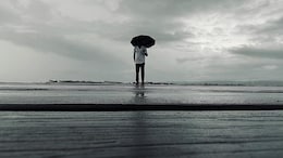 Travelling During Monsoon? 7 Ways To Avoid Food Poisoning