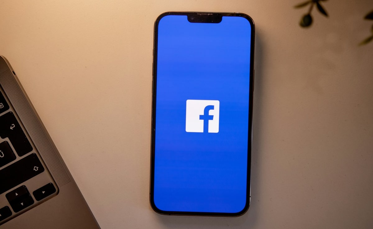 Meta Activates Facebook 'Teen Accounts' Worldwide