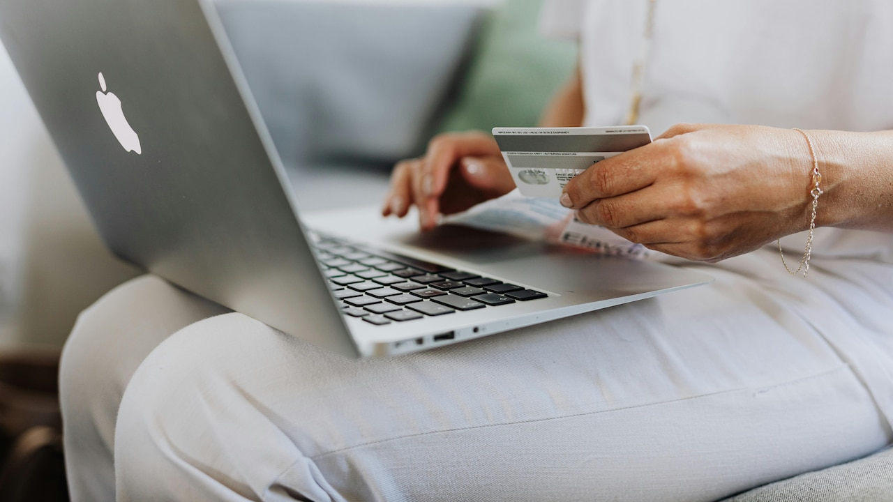 Upgrade your wardrobe without breaking the bank – shop Myntra Sale 2025!