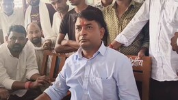Naresh Meena: "सफेदपोश नेता बंदूक उठाने वाले गुंडों से भी खतरनाक", नरेश मीणा बोले- इनका स्वागत जूतों की माला-थप्पड़ से करें