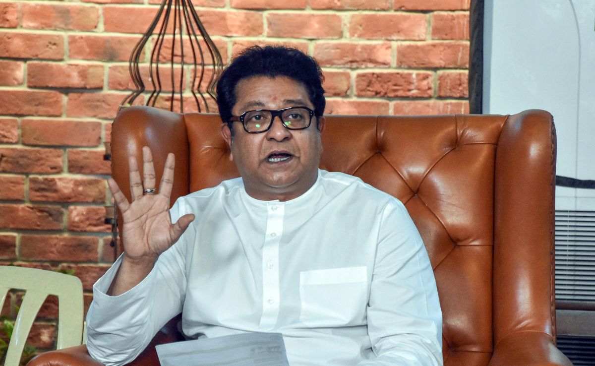 व्हाट्सएप ग्रुप में 'मराठी में बोलो, वरना राज ठाकरे...' कहने पर कॉलेज के बाहर स्‍टूडेंट की पिटाई