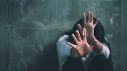 होम ट्यूटर ने महिला से कई बार किया दुष्कर्म, घर पर बच्चों को पढ़ाने आता था आरोपी; वायरल किए आपत्तिजनक VIDEO