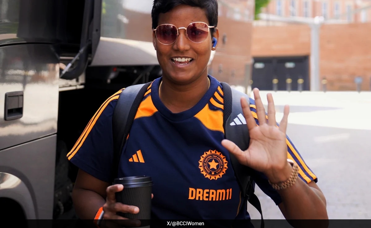 "I Have Learned To Handle Pressure From MS Dhoni Sir": Deepti Sharma