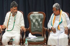 "No 50-50 Formula": Siddaramaiah Doubles Down Amid Replacement Buzz "No 50-50 Formula": Siddaramaiah Doubles Down Amid Replacement Buzz