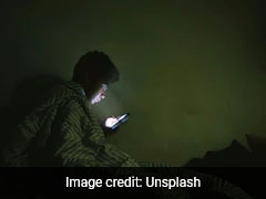 How Safe Are Your Eyes From Smartphone Light? What Studies Say