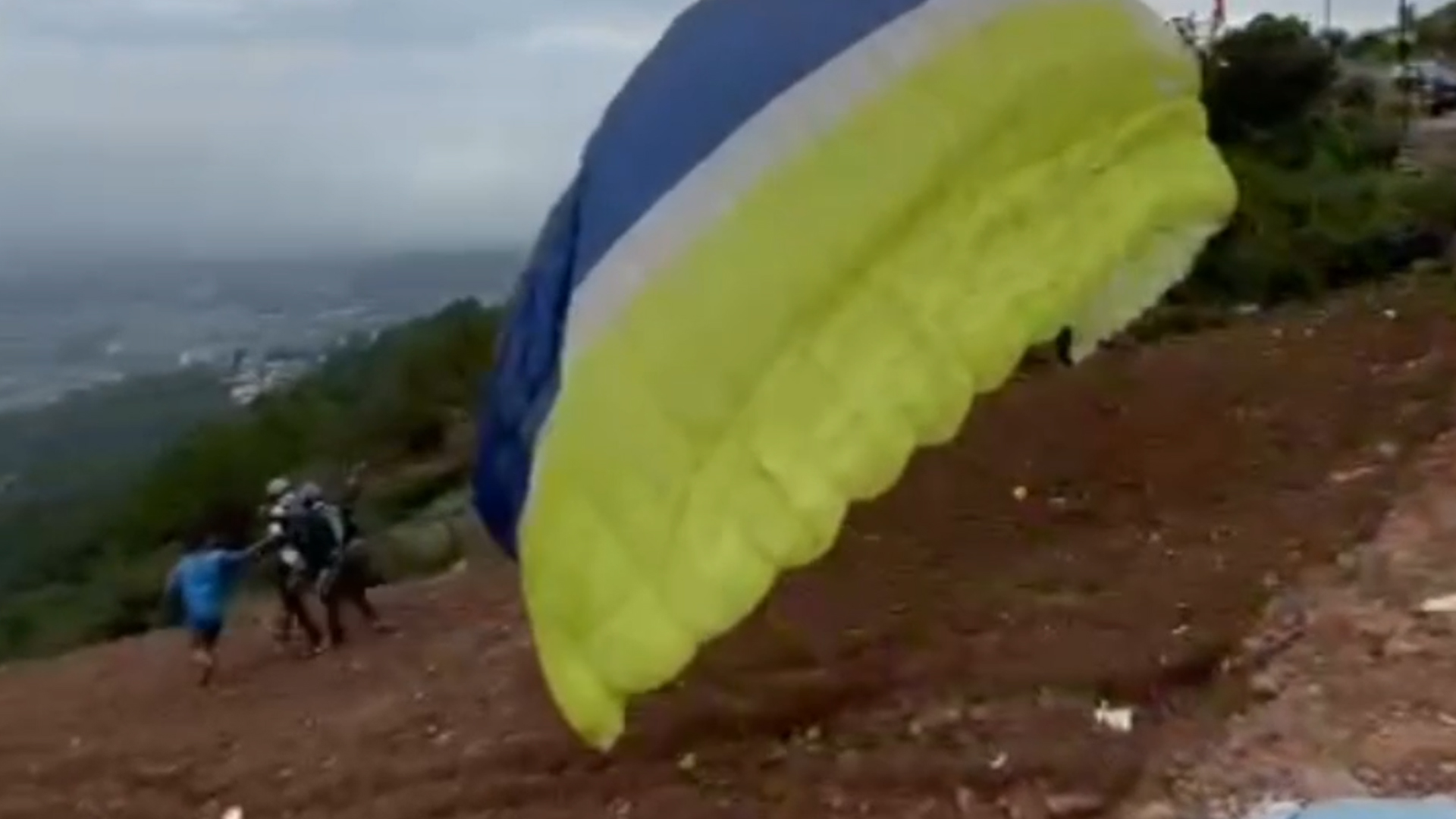 Video: Paraglider Crashes During Take-Off In Himachal, Gujarat Tourist Killed