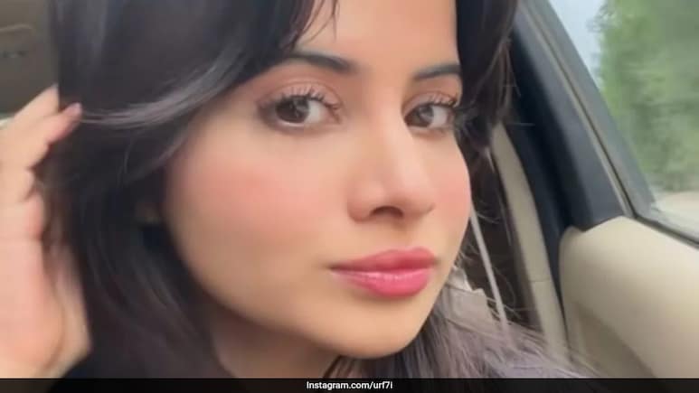Uorfi Javed Slays No Filler Or Filter Lips With Nothing But A Lip Plumper Uorfi Javed Slays No Filler Or Filter Lips With Nothing But A Lip Plumper