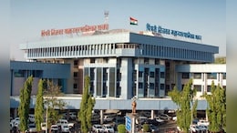 PCMC News: पिंपरी चिंचवड पालिकेचा दणका! 36 अभियंत्यांना नोटीस; कारण काय?