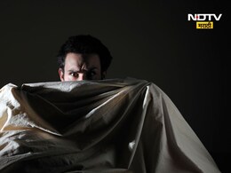 Nightmares & Aging Study: वाईट स्वप्ने पडणारे लवकर म्हातारे होतात, वैज्ञानिकांनी सांगितले कारण