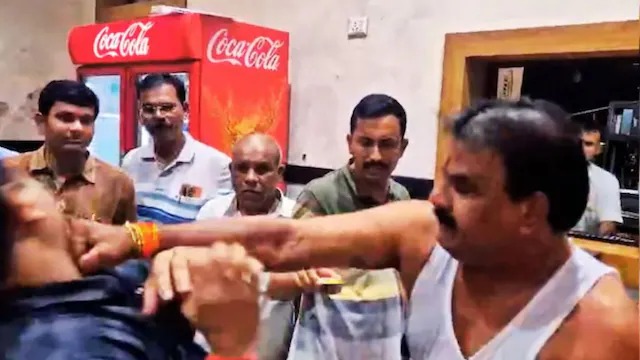 Sena MLA Who Slapped Canteen Staff Over Stale Food Targets South Indians