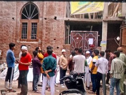 Rajasthan: जयपुर में मस्जिद निर्माण के खिलाफ नगर निगम का एक्शन, प्रशासन ने किया सीज, लोगों में फूटा गुस्सा Rajasthan: जयपुर में मस्जिद निर्माण के खिलाफ नगर निगम का एक्शन, प्रशासन ने किया सीज, लोगों में फूटा गुस्सा