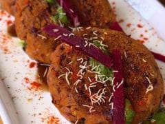 Enjoy Chaat Minus The Guilt! This High-Protein Rajma Tikki Chaat Deserves Your Attention Enjoy Chaat Minus The Guilt! This High-Protein Rajma Tikki Chaat Deserves Your Attention
