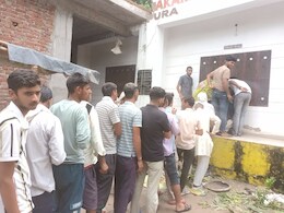 Rajasthan: यूरिया खाद की किल्लत, घर का काम छोड़ रहे लंबी लाइन में खड़े रहने को मजबूर हैं किसान