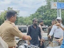 Dhule News: माजी आमदाराच्या बेशिस्त मुलाची पोलीस अधिकाऱ्याने चांगलीच जिरवली; पाहा VIDEO