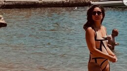 Beach Baby Kareena Kapoor Khan "Candid" In A Beige Swimsuit Breaks Instagram