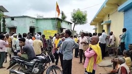 Farmers in Problem: किसानों का प्रदर्शन, सिंगरौली सहकारी समिति में खाद-बीज वितरण को लेकर जमकर हंगामा