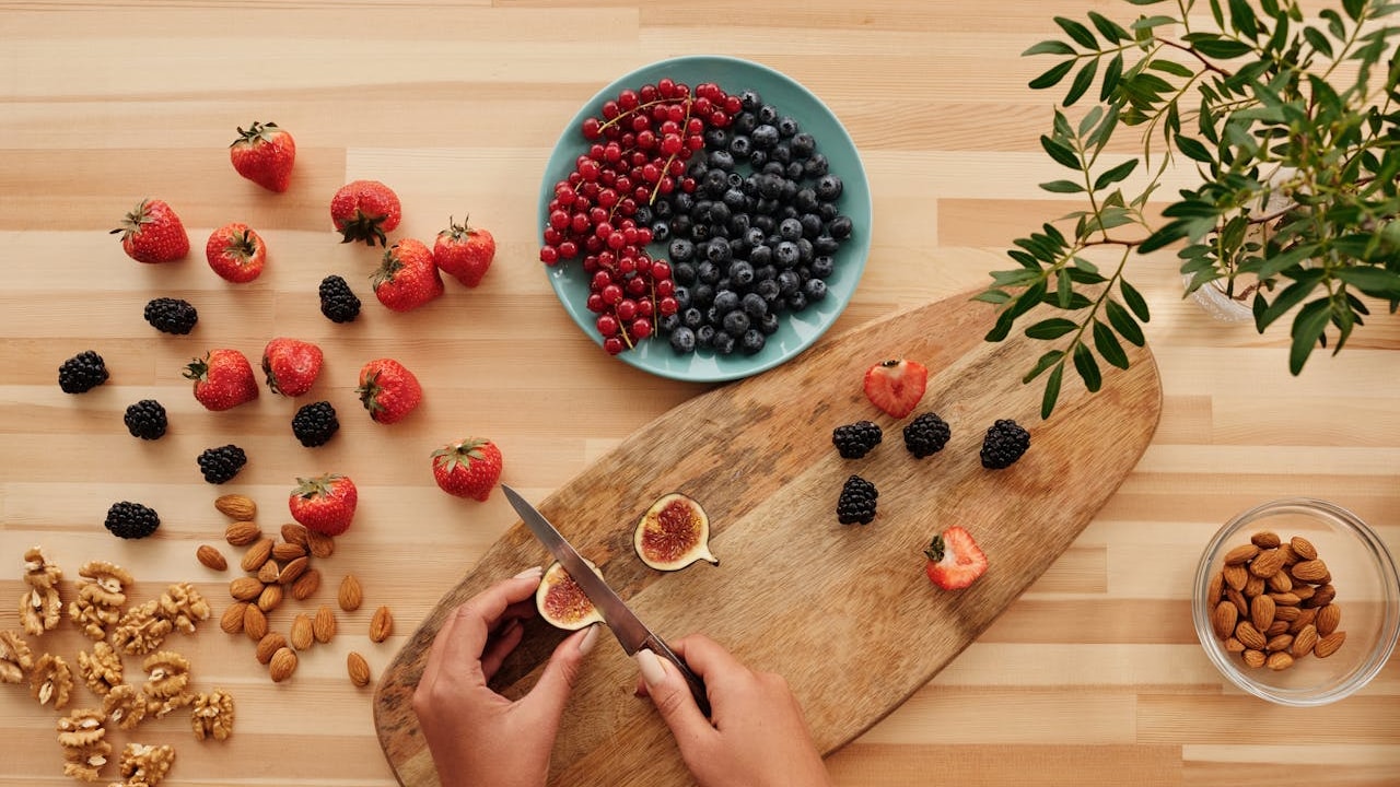 Read all about the types of chopping boards and which one you need for your kitchen