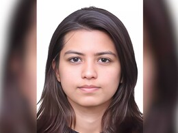 CA Exam : नक्षलग्रस्त भागातून महाबळेश्वर गाठलं, आमीर-रवीना यांच्या शाळेत शिक्षण; गडचिरोलीची शिफा बनली CA CA Exam : नक्षलग्रस्त भागातून महाबळेश्वर गाठलं, आमीर-रवीना यांच्या शाळेत शिक्षण; गडचिरोलीची शिफा बनली CA