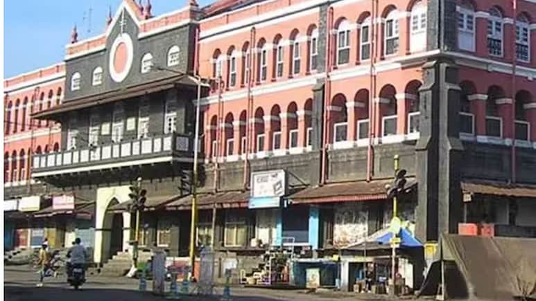 Kolhapur : न केलेल्या कामासाठी 85 लाखांची बिलं, पालिका अधिकाऱ्याकडून नागरिकांची फसवणूक, प्रशासकांची मोठी कारवाई