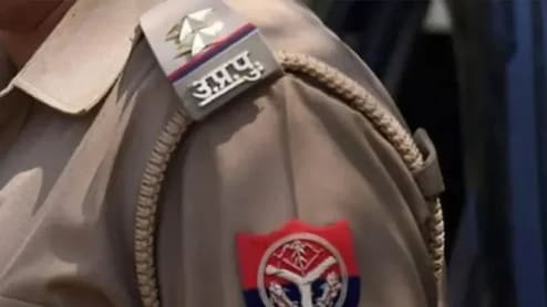 फर्रुखाबाद: दलित लड़की के साथ दुष्कर्म मामले में पुलिसवाला हुआ बर्खास्त, बदूंक की नोक पर दिया था घटना को अंजाम