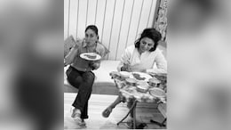Kareena Kapoor's Birthday Wish For Neetu Kapoor Has A "Sindhi Curry" Connection