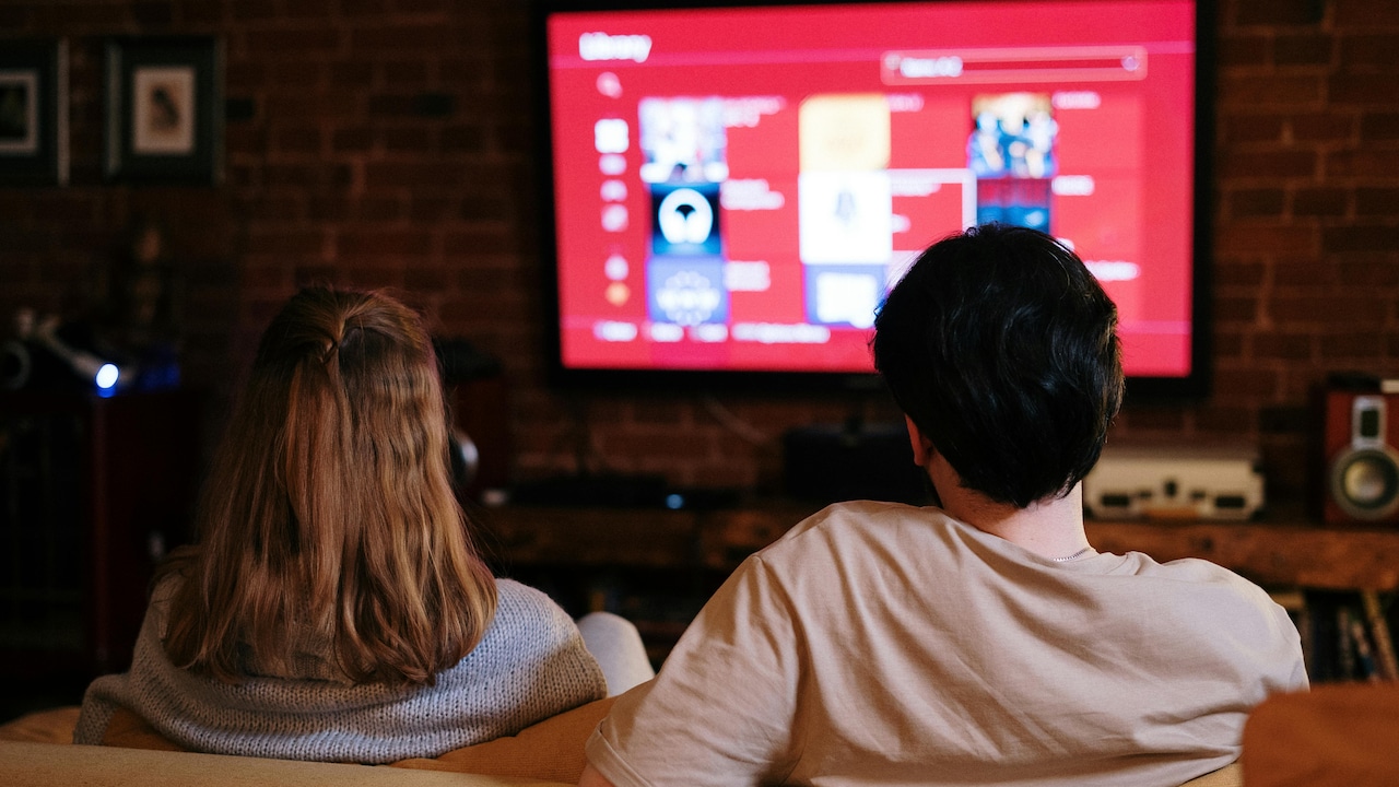 ₹15K, 32 inches & unlimited drama, your pocket-sized home theatre starts here;