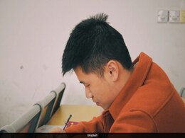 Top Chinese Student Locked Out By Parents After "Low" Exam Score In Gaokao Top Chinese Student Locked Out By Parents After "Low" Exam Score In Gaokao