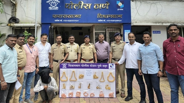 Pune News : इंजिनियरिंग टॉपर निघाला चोर! दुसऱ्या मजल्यावरून दुकानात शिरला आणि हात साफ केला Pune News : इंजिनियरिंग टॉपर निघाला चोर! दुसऱ्या मजल्यावरून दुकानात शिरला आणि हात साफ केला