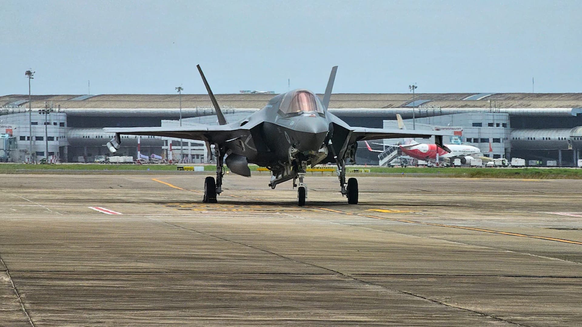 Video : One Month On, UK's F-35 Jet Still Grounded In Kerala