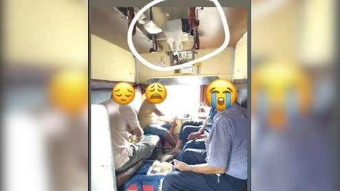 इंसानियत दिखाकर फंस गया... ट्रेन में अंकल टाइप यात्रियों ने ले ली सीट, पूरे सफर में नौजवान यात्री का हुआ बुरा हाल