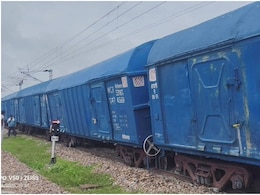 Rajasthan Train Derailed: मालगाड़ी के 6 डिब्बे पटरी से उतरे, रेल यातायात प्रभावित; अलग-अलग स्टेशनों पर रोकी गईं पैसेंजर ट्रेनें Rajasthan Train Derailed: मालगाड़ी के 6 डिब्बे पटरी से उतरे, रेल यातायात प्रभावित; अलग-अलग स्टेशनों पर रोकी गईं पैसेंजर ट्रेनें