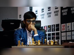 आर प्रज्ञानंद ने फिर किया कमाल, महज 39 चालों में वर्ल्ड नंबर-1 मैग्नस कार्लसन को दी शिकस्त आर प्रज्ञानंद ने फिर किया कमाल, महज 39 चालों में वर्ल्ड नंबर-1 मैग्नस कार्लसन को दी शिकस्त