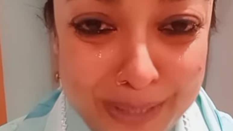 Tanushree Dutta: तनुश्री दत्ता मुश्किल में हैं? बुरी तरह रोते हुए शेयर किया वीडियो, बोलीं- मुझे मेरे घर में ही... Tanushree Dutta: तनुश्री दत्ता मुश्किल में हैं? बुरी तरह रोते हुए शेयर किया वीडियो, बोलीं- मुझे मेरे घर में ही...