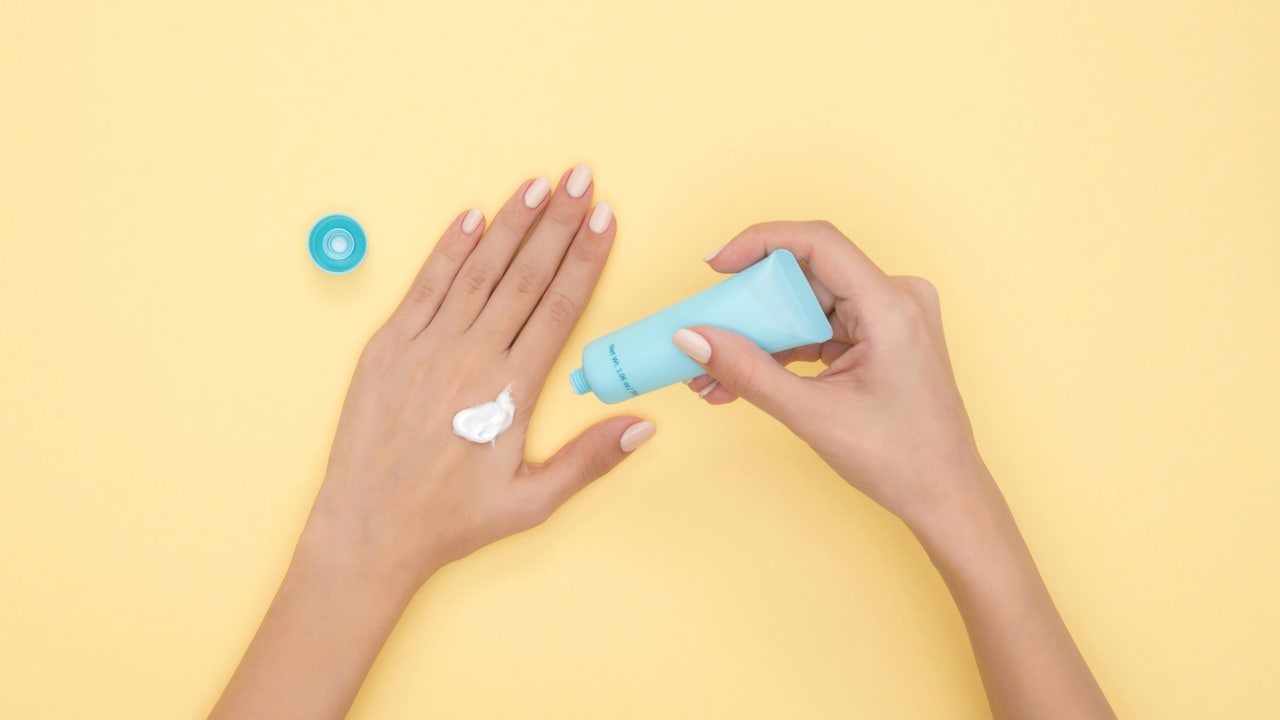 Get nourishing and quick-absorbing hand creams under 3000 on Myntra