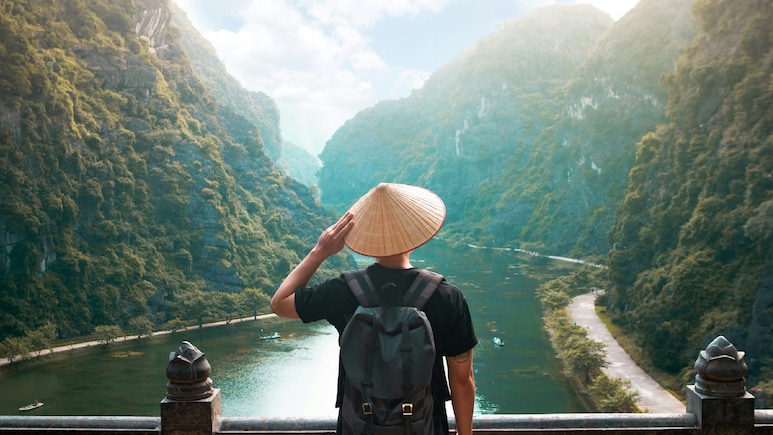 What Happens When You Travel Without Posting Anything Online What Happens When You Travel Without Posting Anything Online